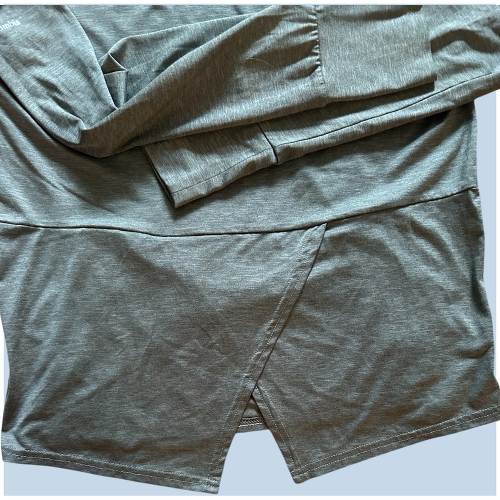NWOT Columbia Pine Street Split Cowl
Neck/Split Back Athletic Pullover • XS - Picture 7 of 13
